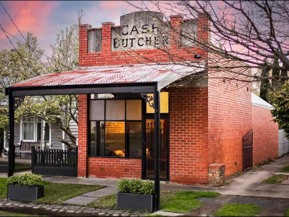 The Cash Butcher - Classy & Centrally Located 巴拉兰特 外观 照片