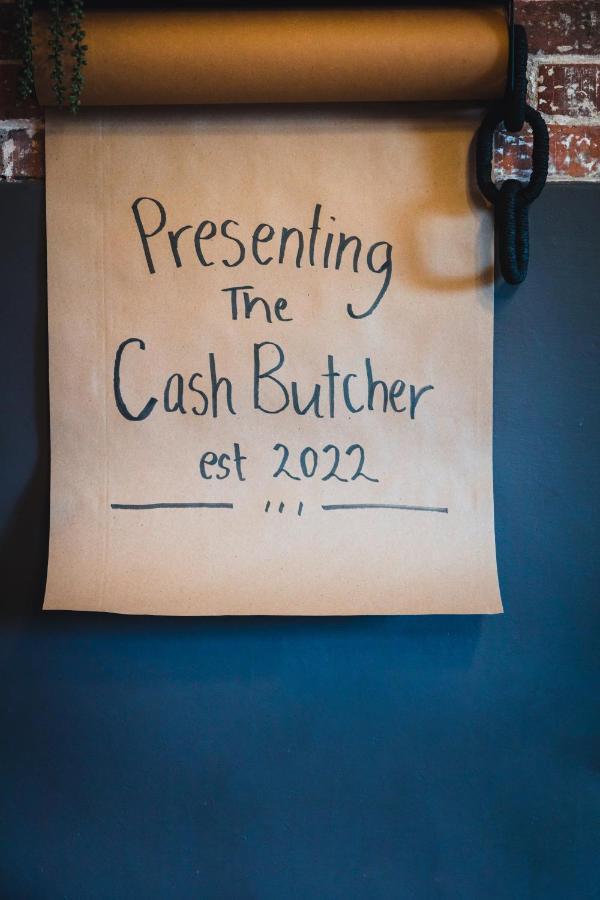 The Cash Butcher - Classy & Centrally Located 巴拉兰特 外观 照片